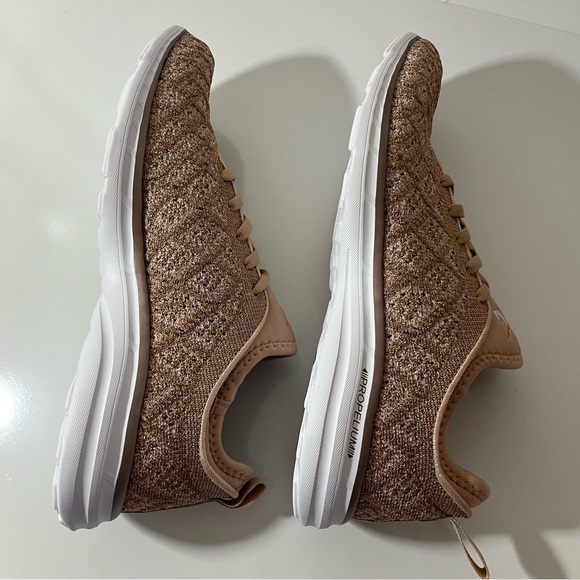 APL Techloom Phantom Rose Gold 8.5W - Picture 4 of 10